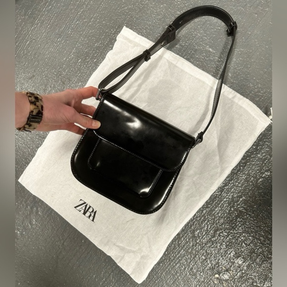 Zara Patent Leather POCKET SHOULDER BAG Black.